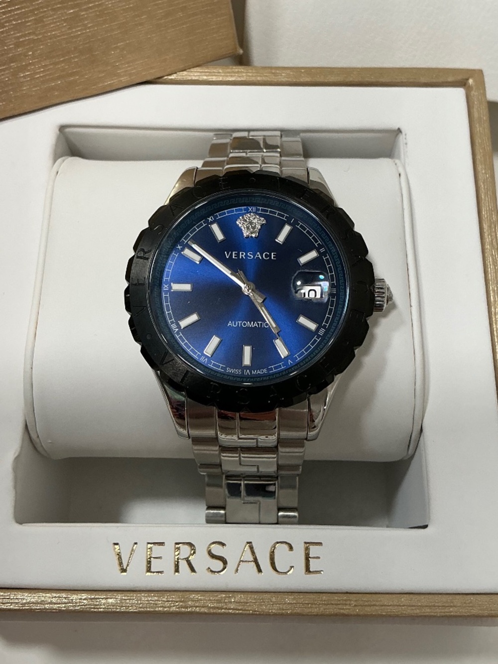 VERSACE hellenyium blue dial stainless steel bracelet watch 41mm Brand new